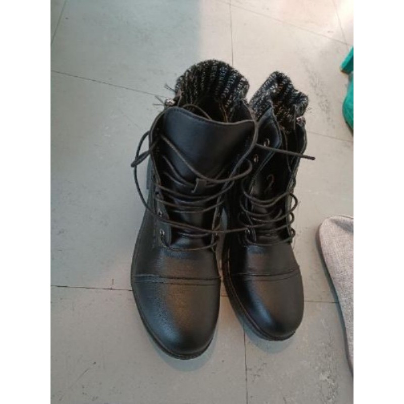 Bottines noires  42