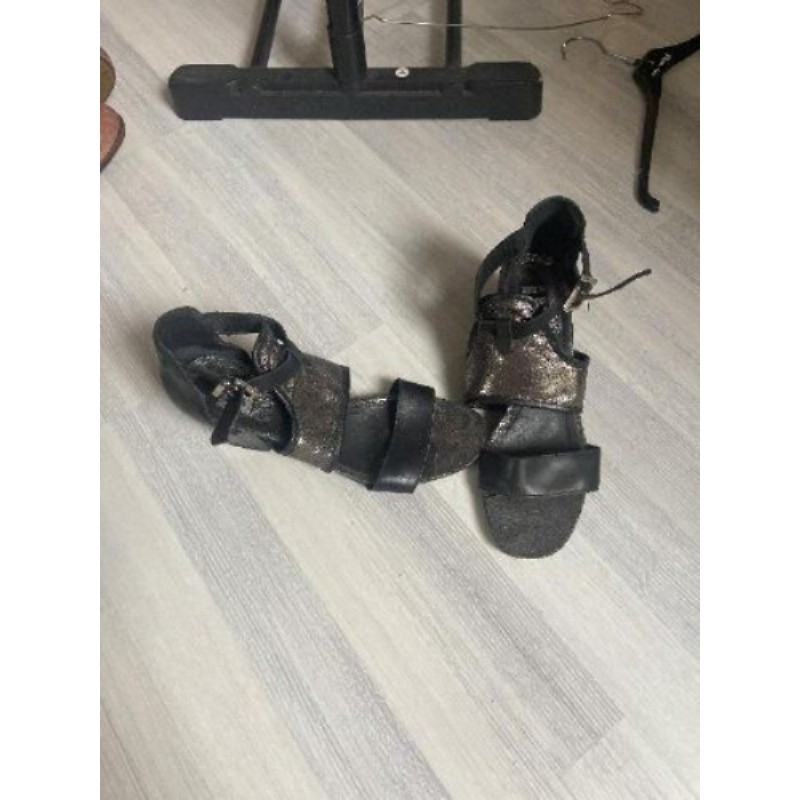 Sandales taille 39