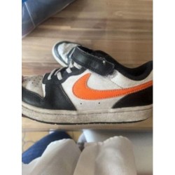 Basket nike TAILLE 33